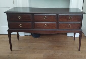 2 Chests Stag Minstrel Drawers
