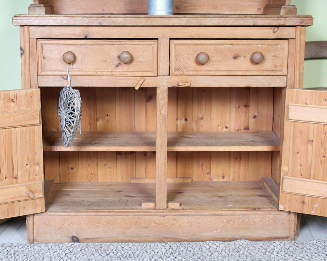 UK Delivery - Lovely Old Antique Rustic Cottage Pine Dresser