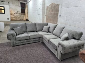 Chesterfield Corner Sofa ¬ Comfy & Cozy Sofa ¬ Delivery Available