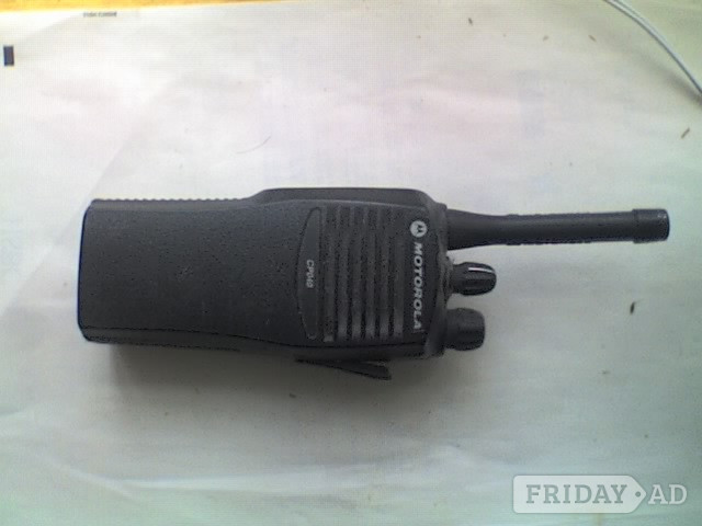Motorola CP040 Model MDH50RDC9AA1AN 4 channel UHF Hand-held Radio - WORKING