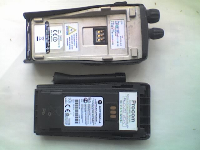 Waterlooville Motorola CP040 Model MDH50RDC9AA1AN 4 channel UHF Hand-held Radio - WORKING