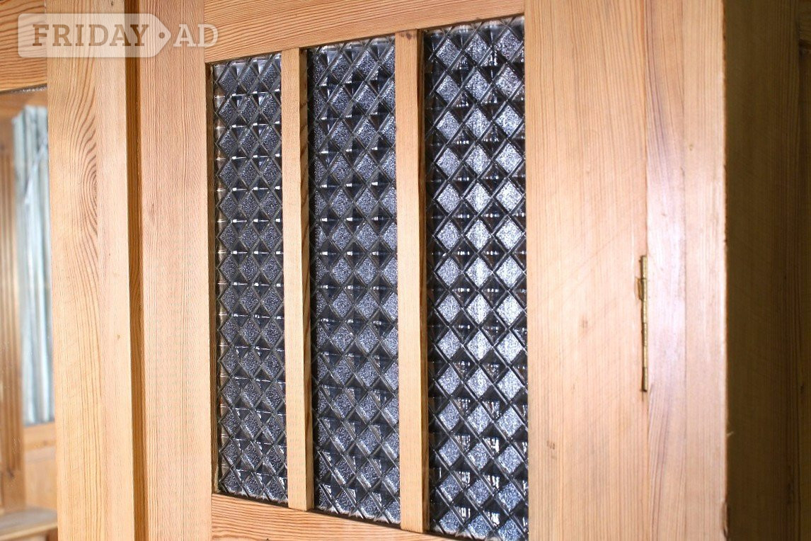Delivery Options - Beautiful Antique Pine Wardrobe With Shelves - Furniture in Hailsham