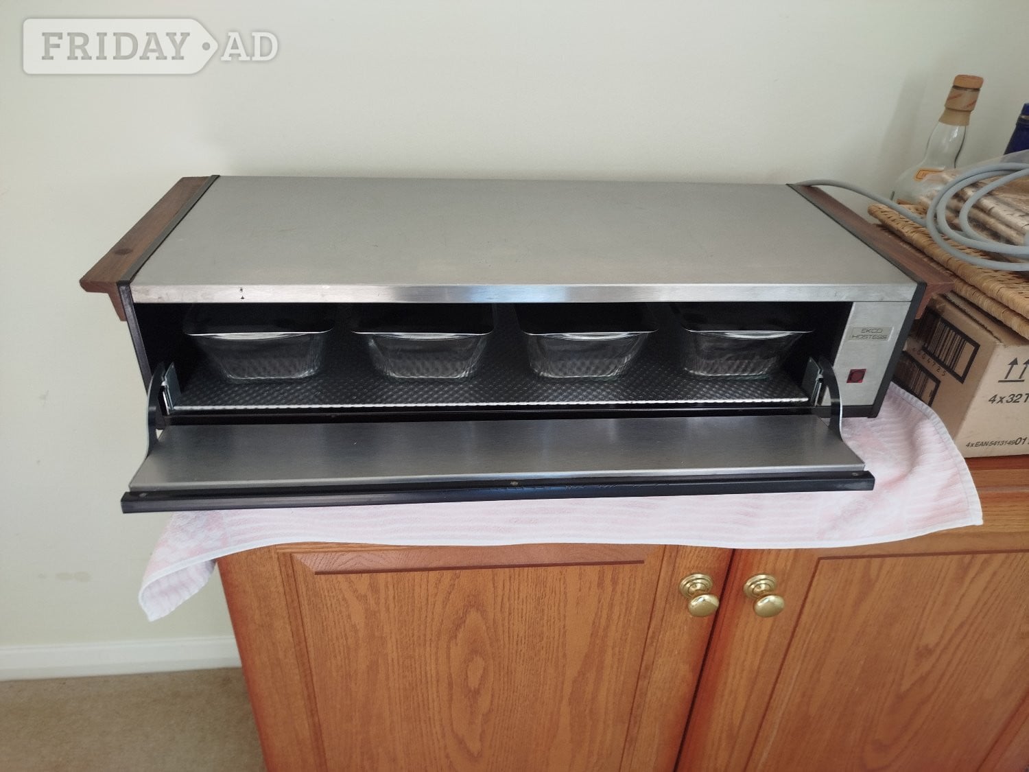 Vintage "Hostess" cabinet to keep serving dishes warm in Robertsbridge