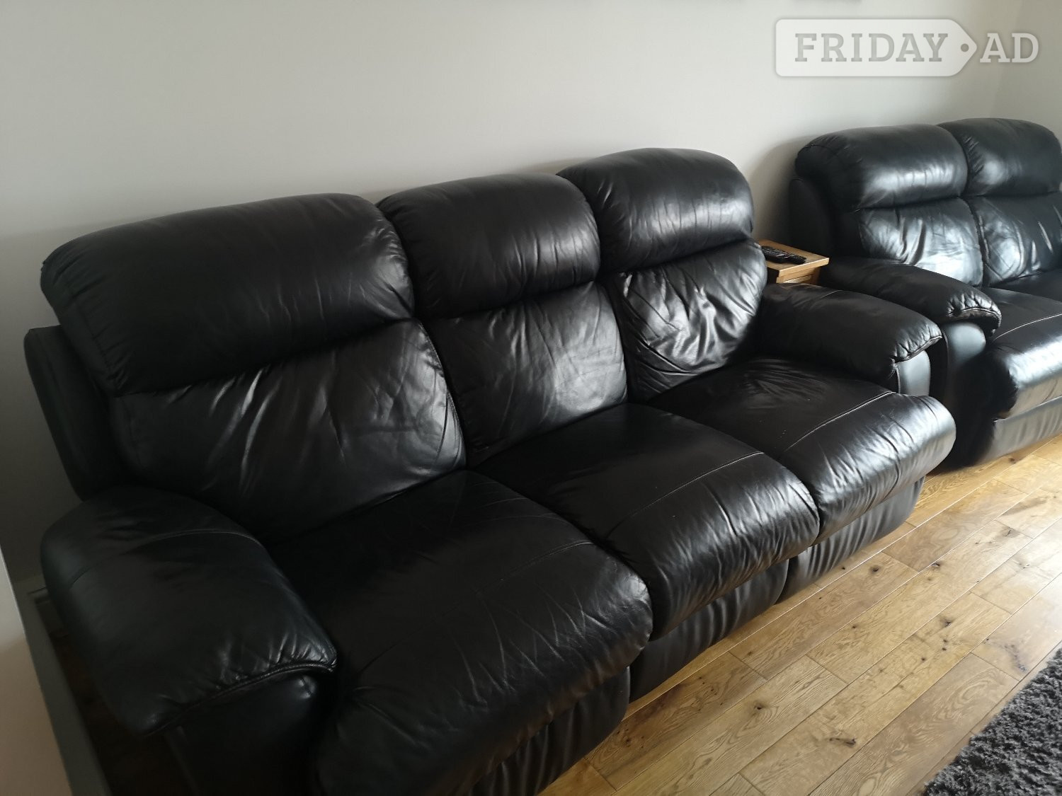 3 and 2 seater sofas, fully electric recliners in Worthing