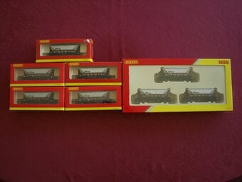 HORNBY EWS MGR HOPPER WAGONS TOTAL A RACK OF 8.