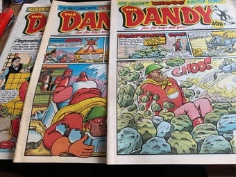 3 Random 'DANDY' Comics 1980s/1990s
