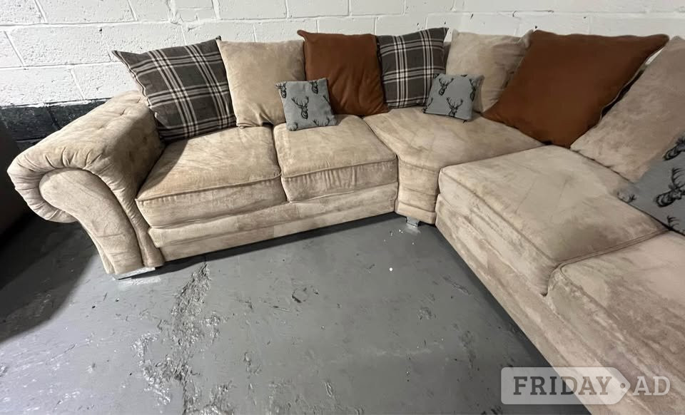 Laura Ashley Elegant Design Comfy Corner Sofa 5 Seater ¬ FHD
