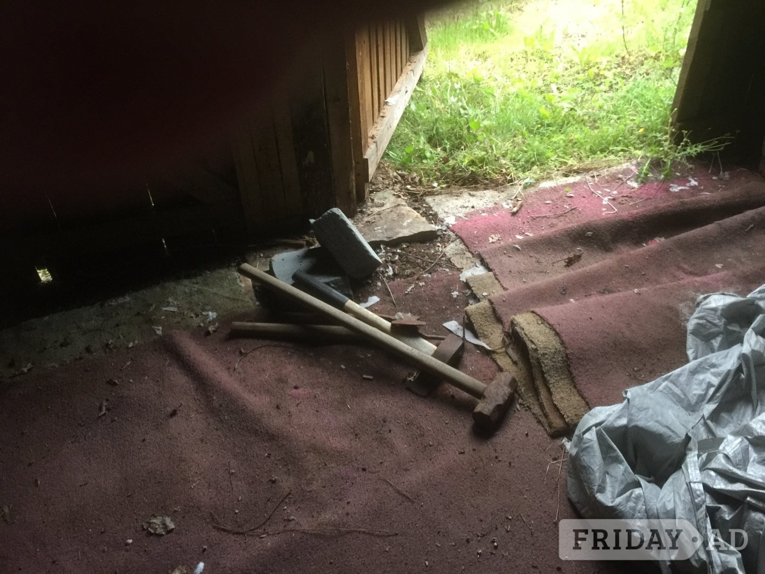 Barn/workshop items free to collector - DIY
