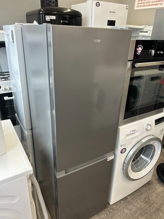 LOGIK 60/40 FRIDGE FREEZER