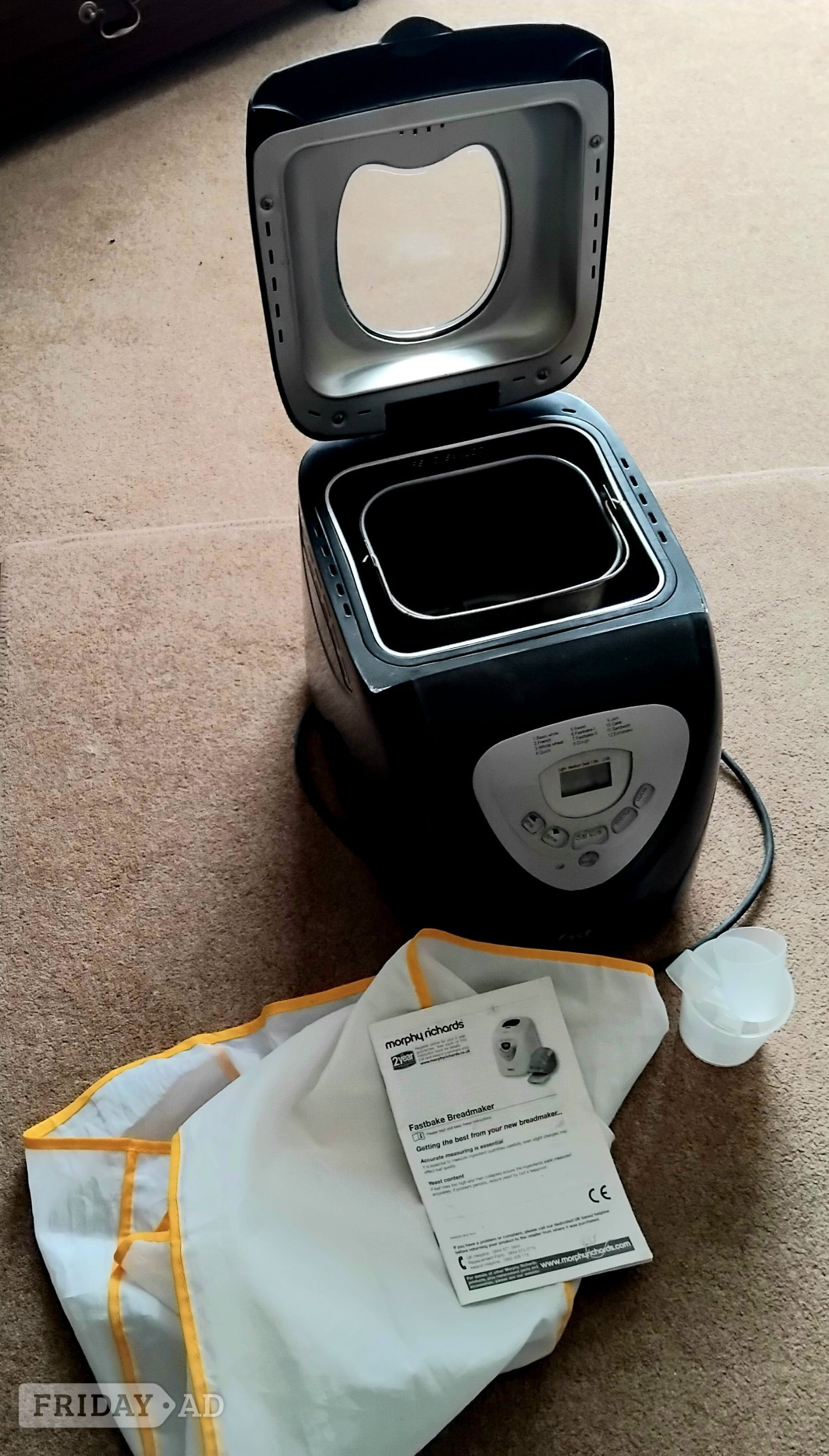 BREADMAKER MORPHY RICHARDS FASTBAKE  12 PROGRAMS 