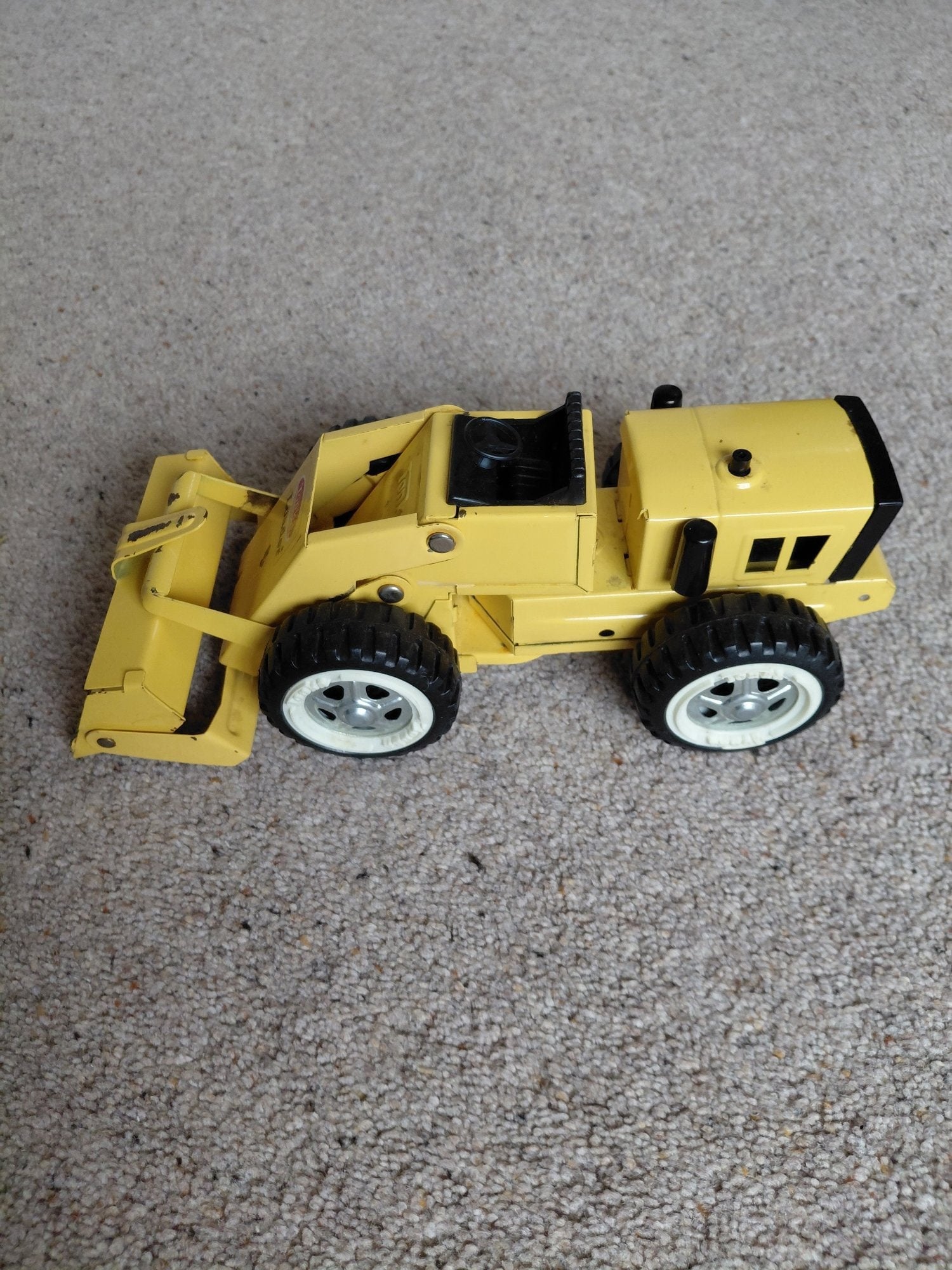 Vintage Yellow Tonka Toy Loader 529000– Good Condition in Winchester