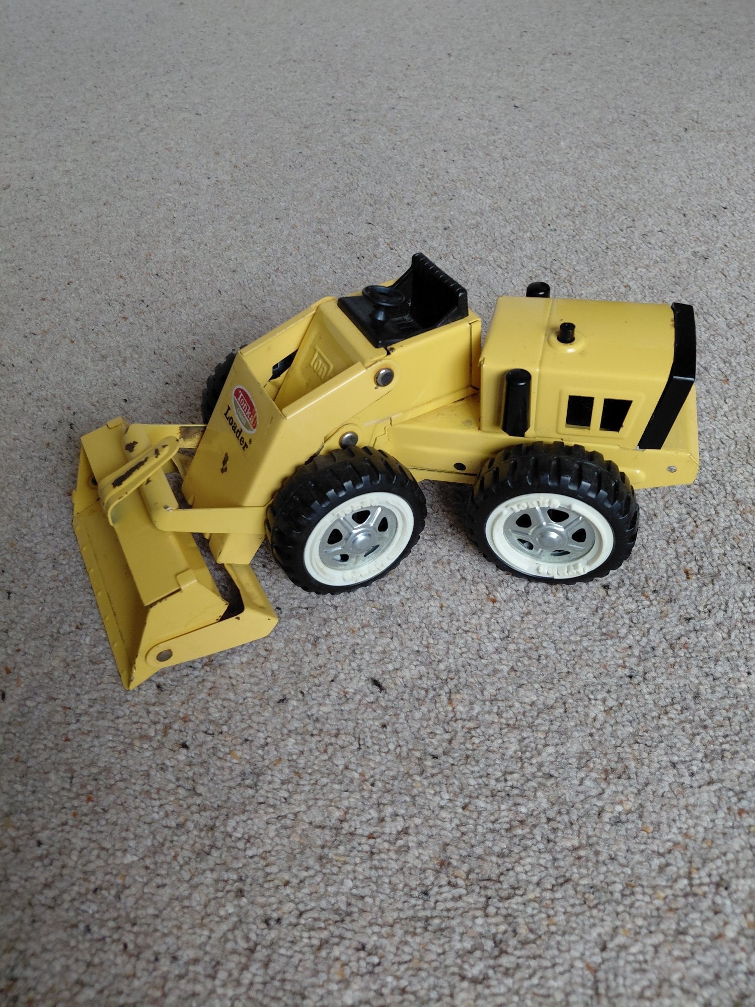 Vintage Yellow Tonka Toy Loader 529000– Good Condition - Baby & Kids in Winchester