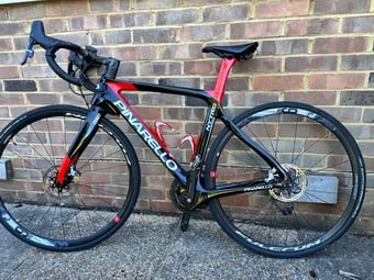 Pinarello  "Nytro"  E Road Bike. As New.
