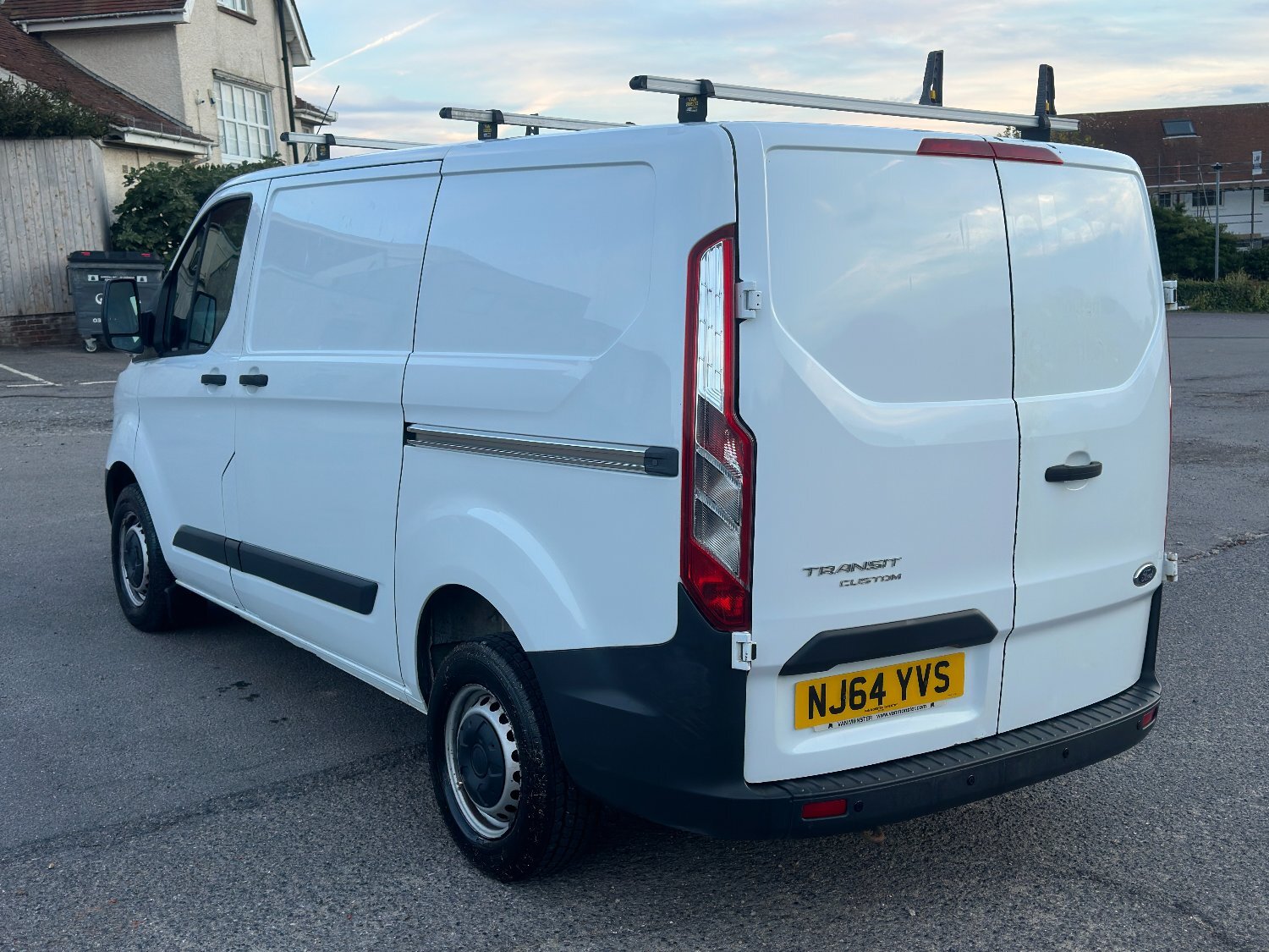 2014 Ford Transit Custom - New Years MOT - No VAT - Chain Driven - Vans & Commercial Vehicles in Brighton