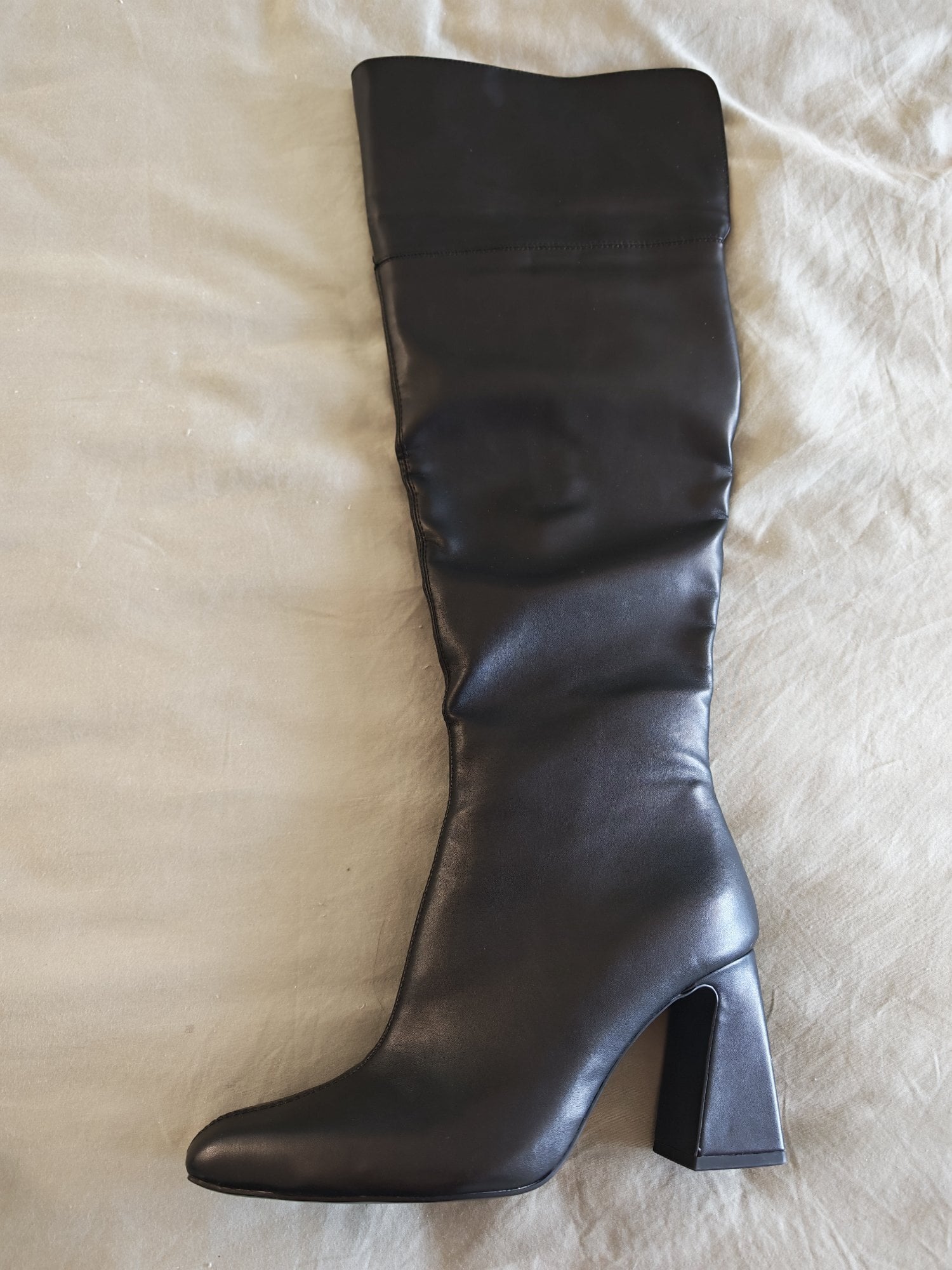 Zara Womens Over The Knee High Boots - Black - Clothing, Footwear & Accessories in Horley