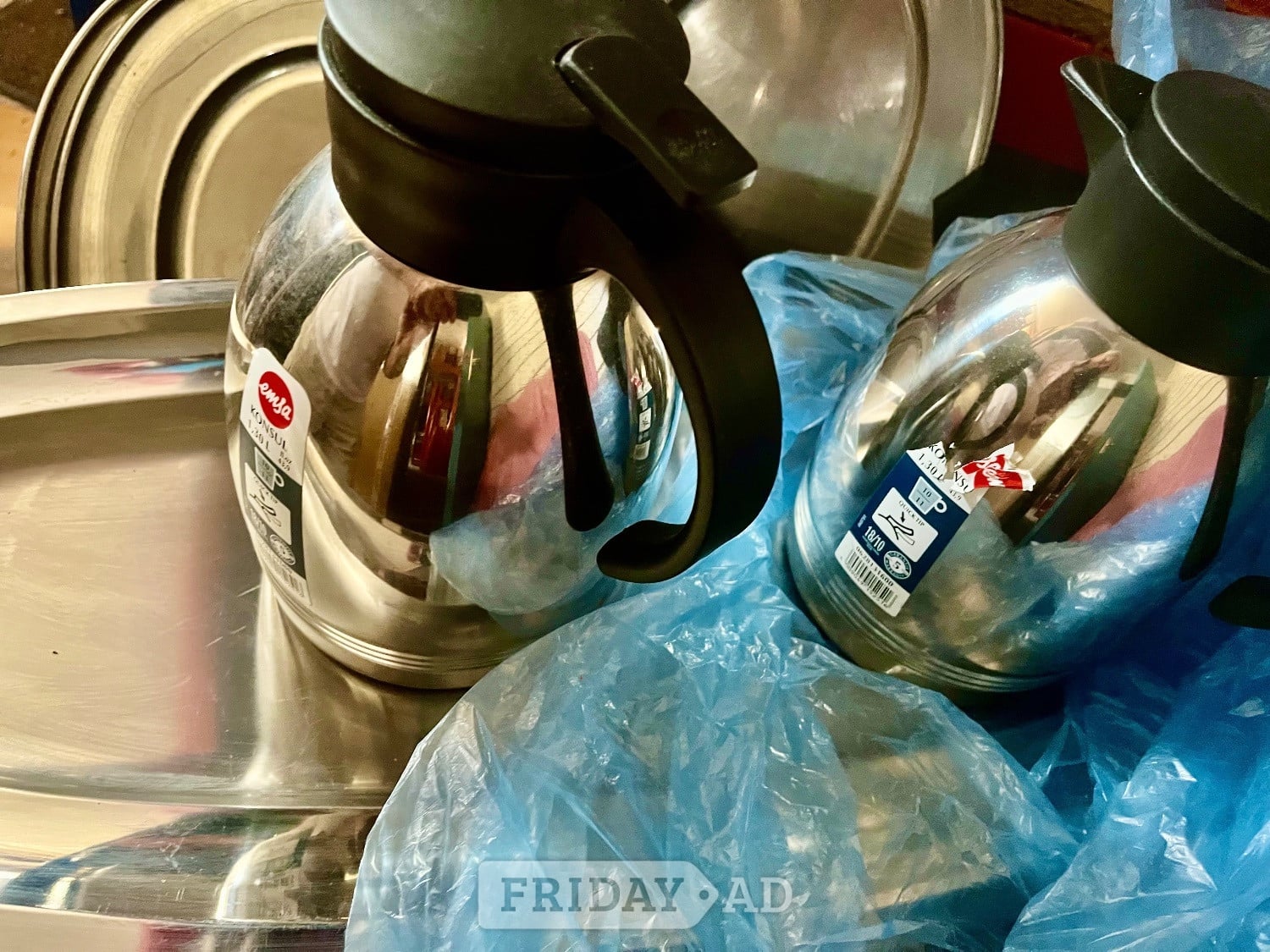 Stainless Steel Vacum Jugs (New) 1.30 Ltr.(9)