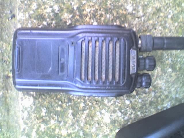 2 x VITAI VT-8800 Radio Transceiver - long-range professional radio with Charger - Phones & Accessories in Waterlooville