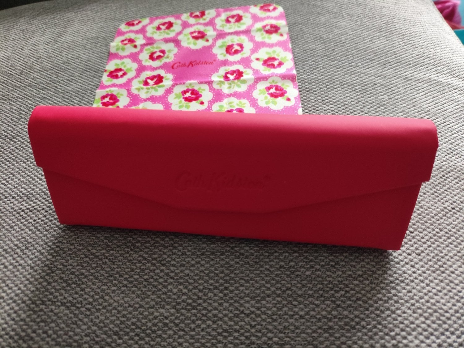 Weston-Super-Mare Kath Kidston glasses case with cloth 