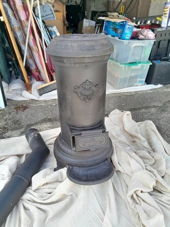 Antique Artic Stove with chimney