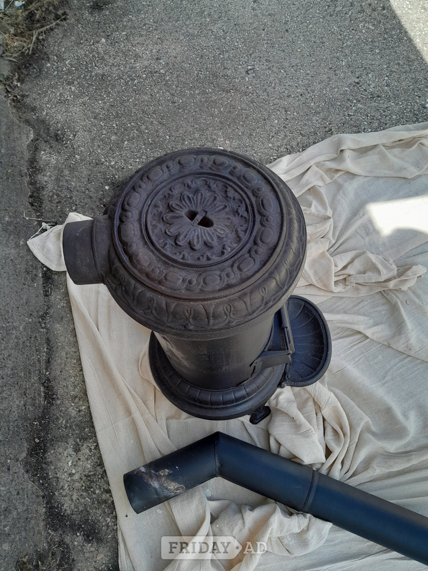 Littlehampton Antique Artic Stove with chimney
