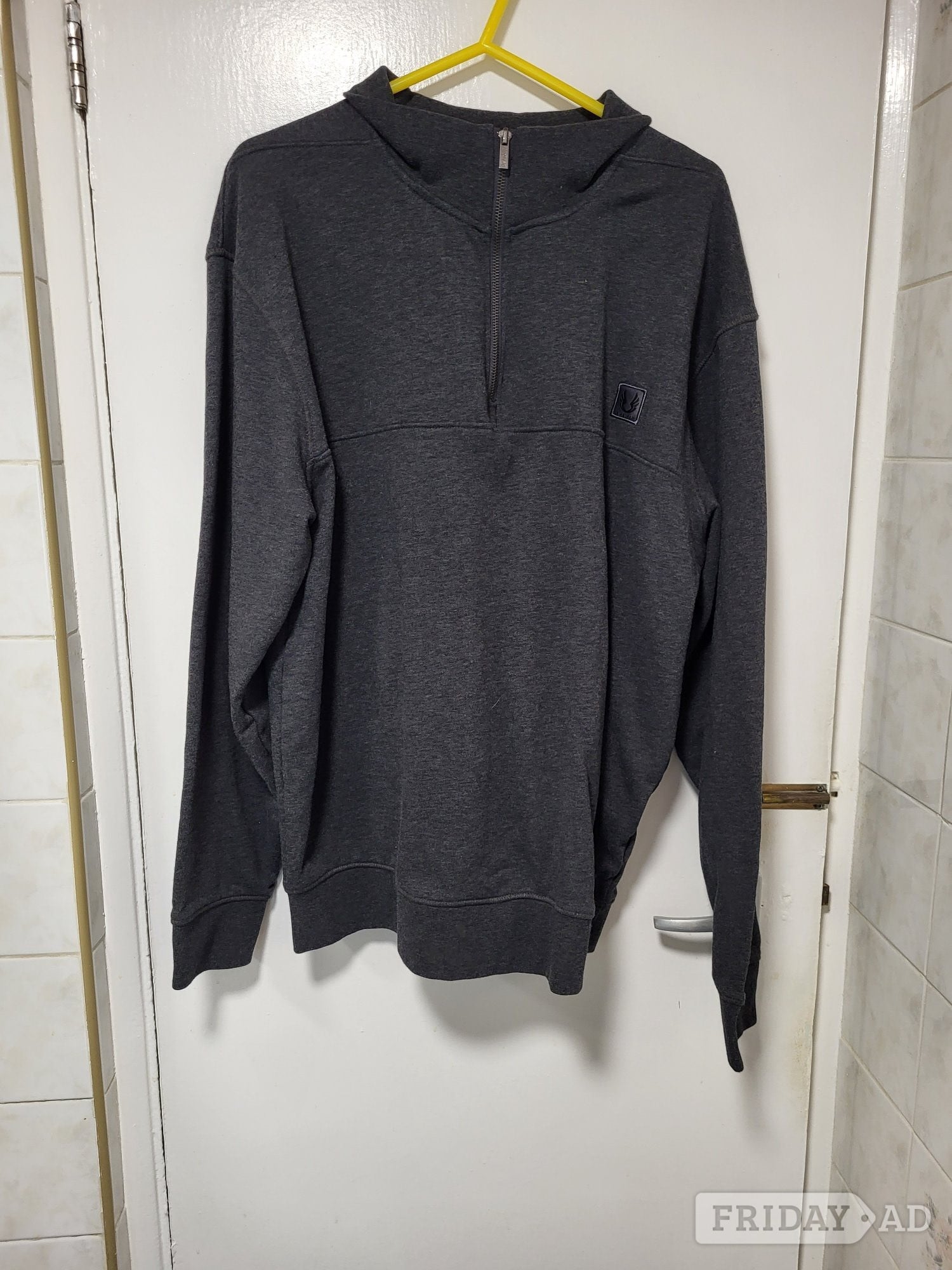 mens winter "firetrap" long sleeve top XXL see discription in Brighton