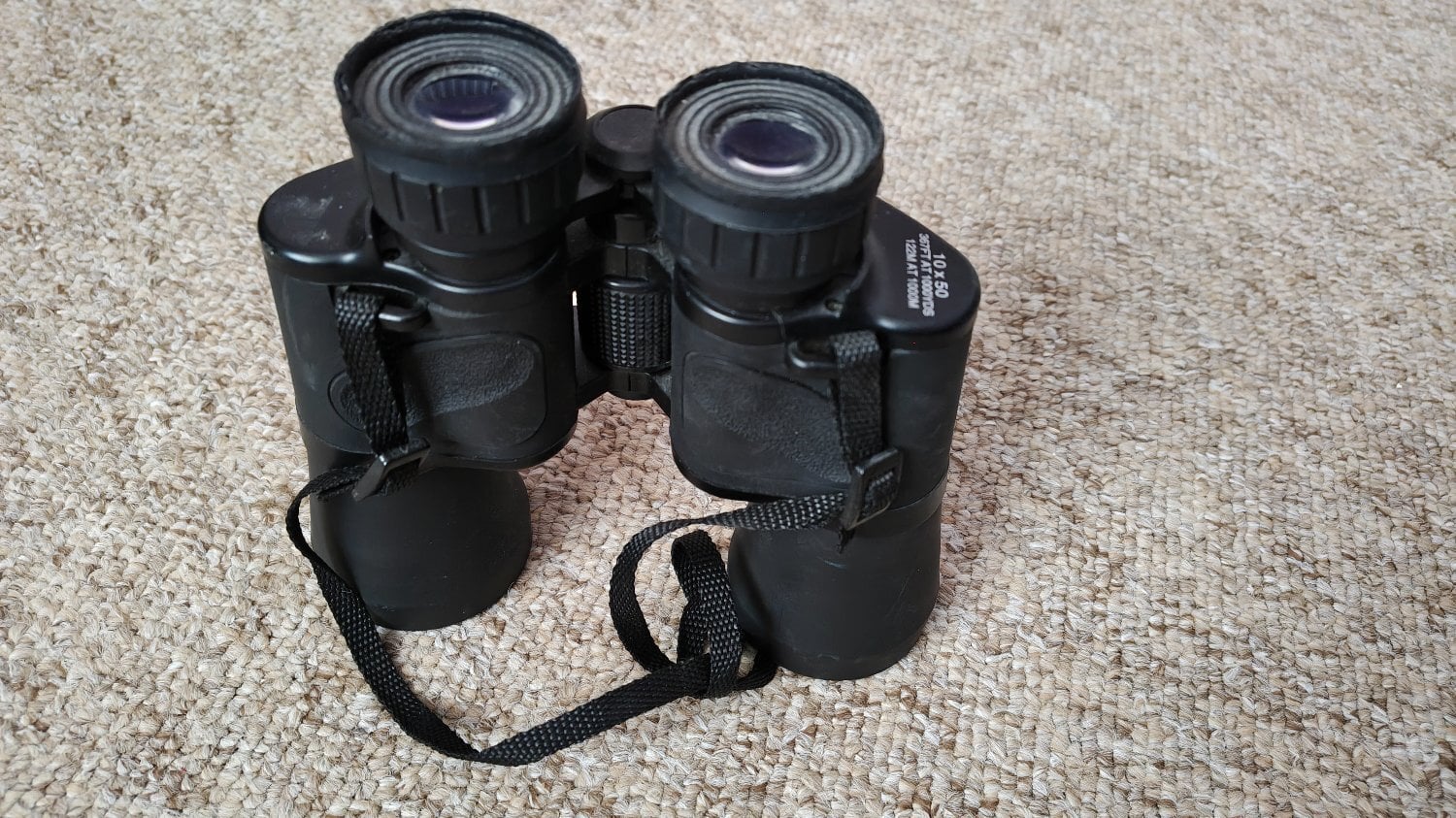 St. Neots Pair of binoculars 10x50 with free postage 