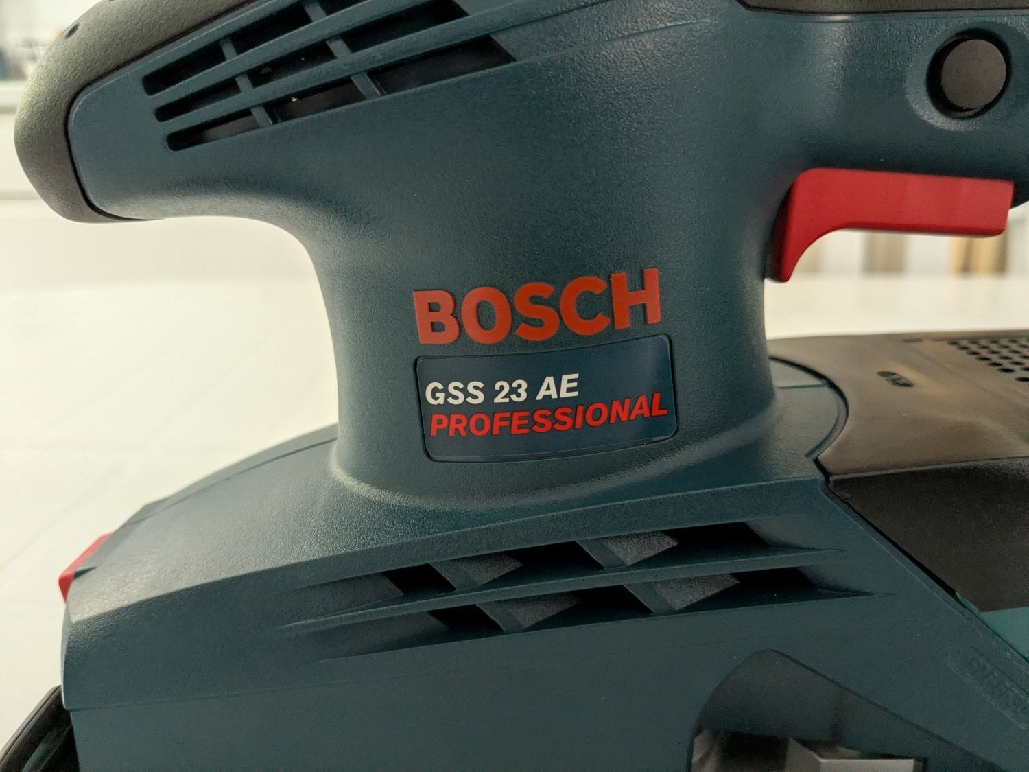 Bosch GSS 23 AE Orbital Sander
