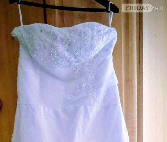 Bedford Beautiful wedding dress size 12 to 16