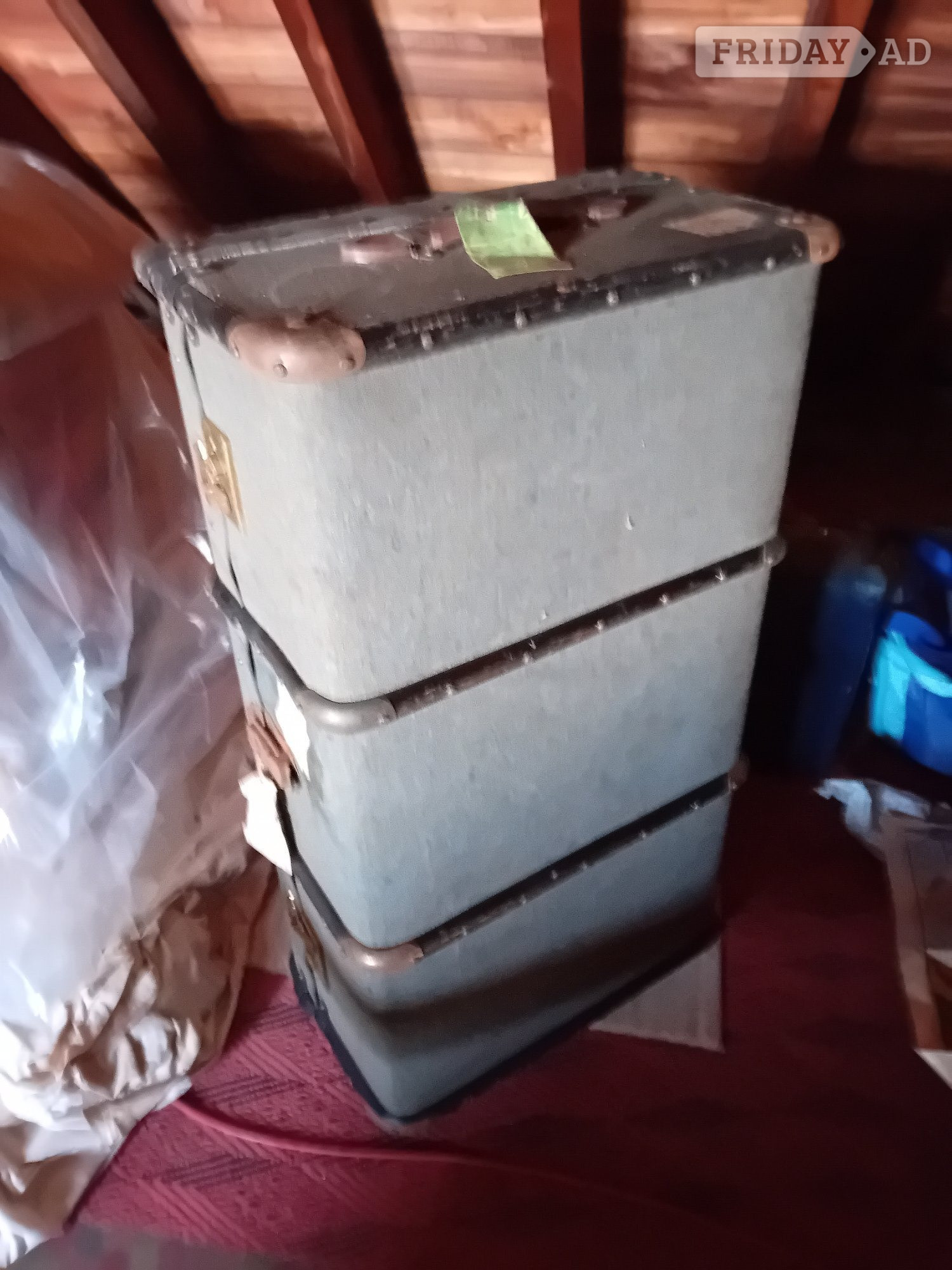 Blue/grey travlling trunk