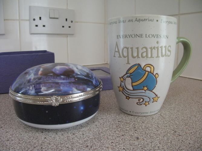 Aquarius Trinket Box and Mug – New