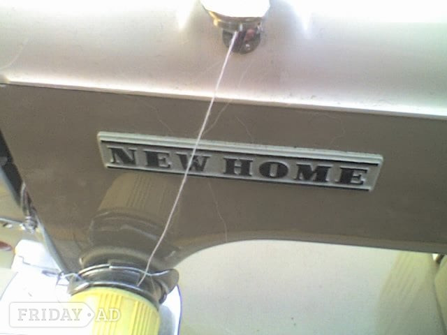 NEW HOME Sewing Machine 676 With Pedal / Feet / Tools / Book & Ca
