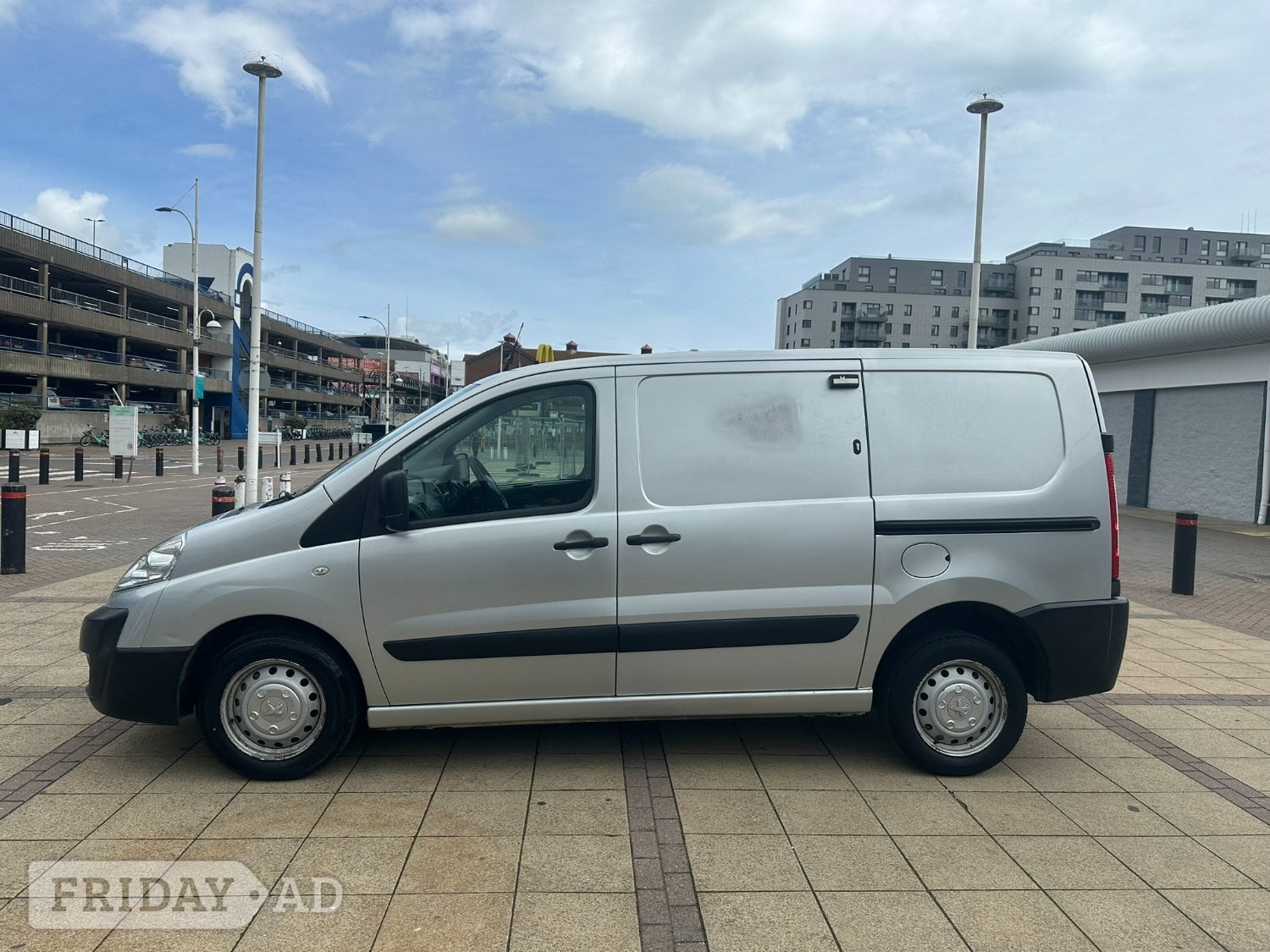 [ berth ]Peugeot Expert