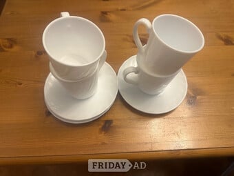 4 cups & saucers