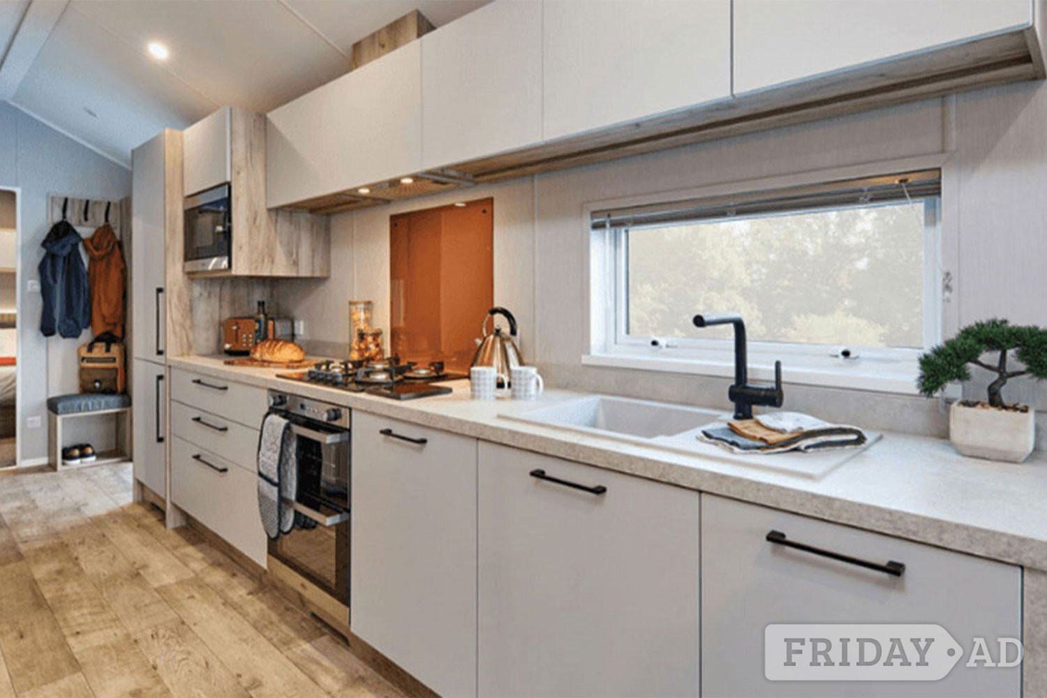Luxury holiday home with exclusive fishing and lake views