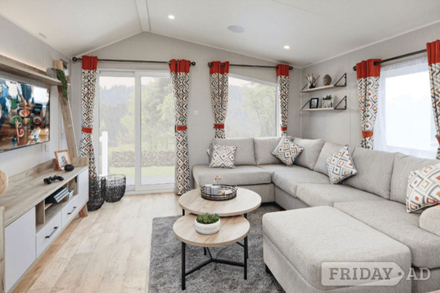 Wisbech Luxury holiday home with exclusive fishing and lake views
