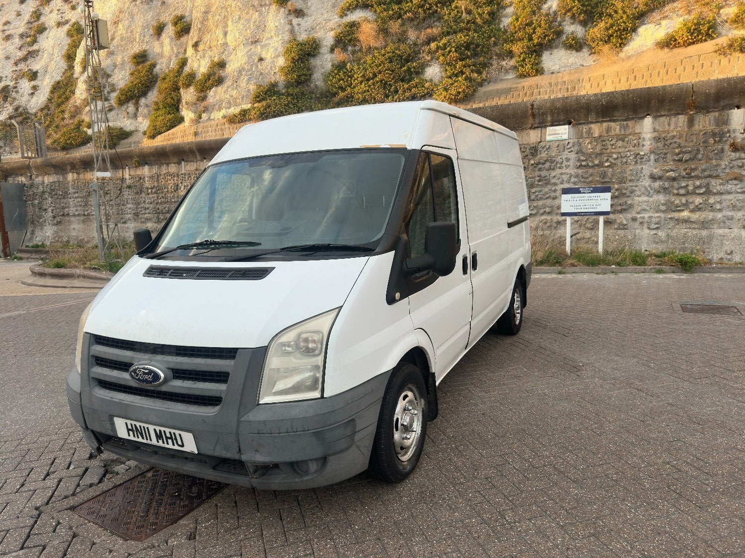 2011 Ford Transit T280 MWB - New Years MOT - 2 Keys - No VAT in Brighton