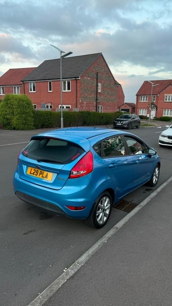 Ford fiesta 5 door met blue . Fsh cambelt and recent service