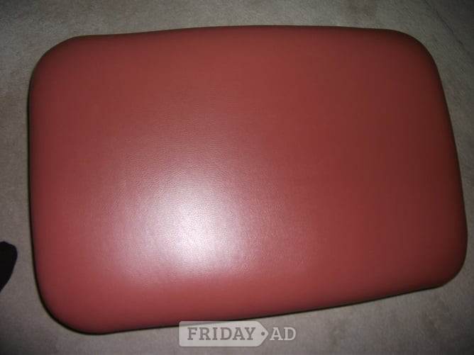 Glasgow Footstool - hardly used