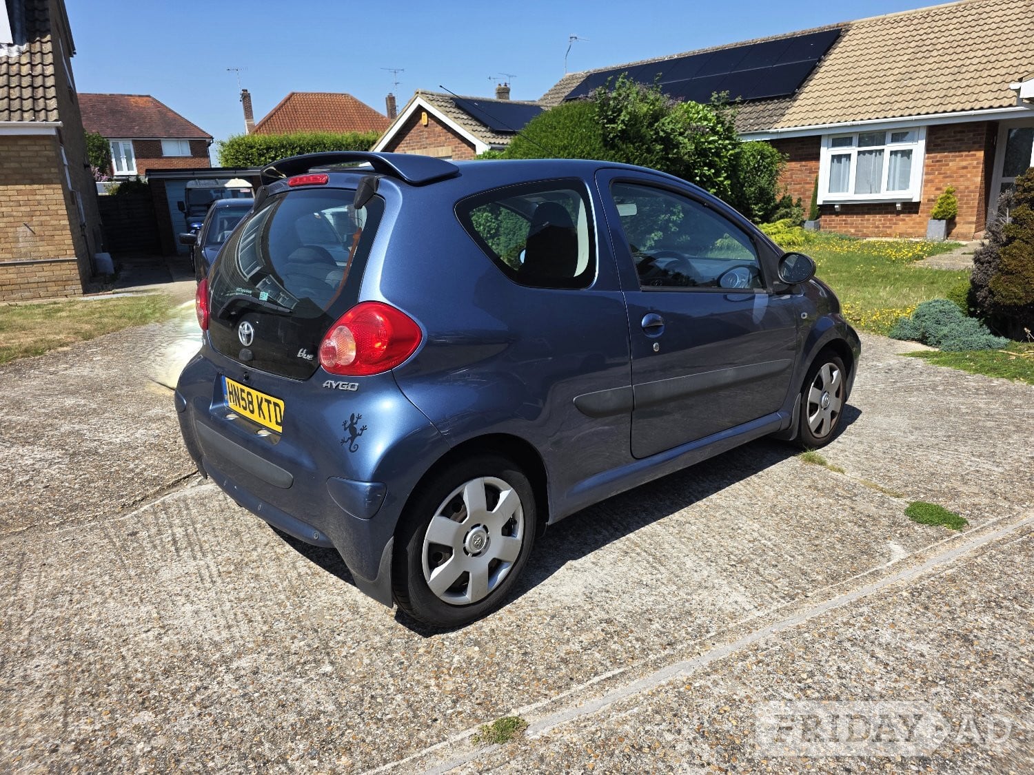 TOYOTA AYGO 1.0 VVTi  SPECIAL EDITION 'BLUE' - Cars in Brighton
