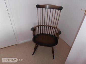 Reproduction Traditional Stick Back Rocking Chair!