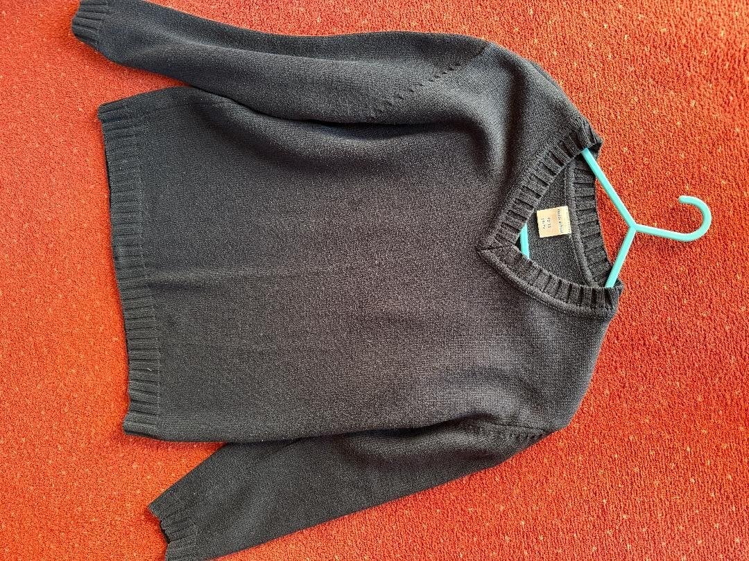 Worthing School jumper, 12-13 yerars