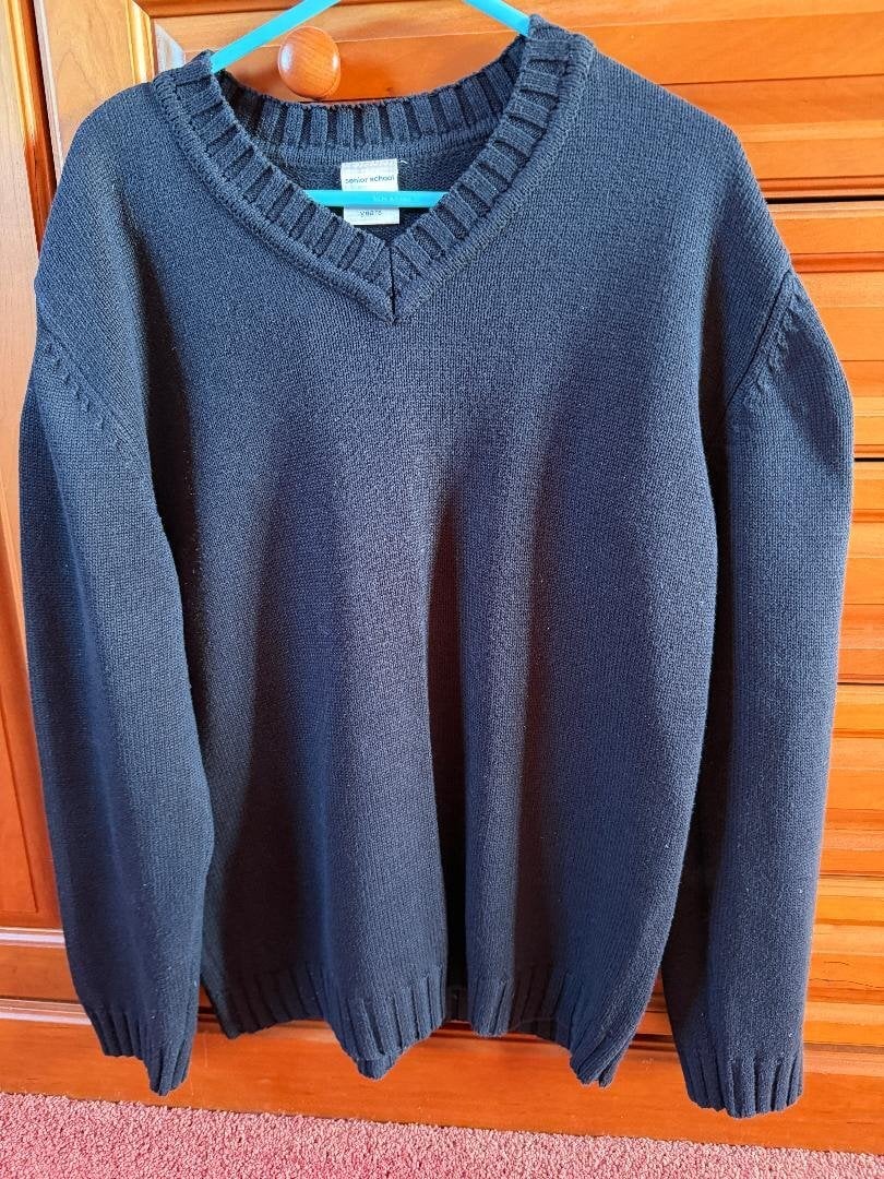 School jumper, 12-13 yerars - Clothing, Footwear & Accessories in Worthing