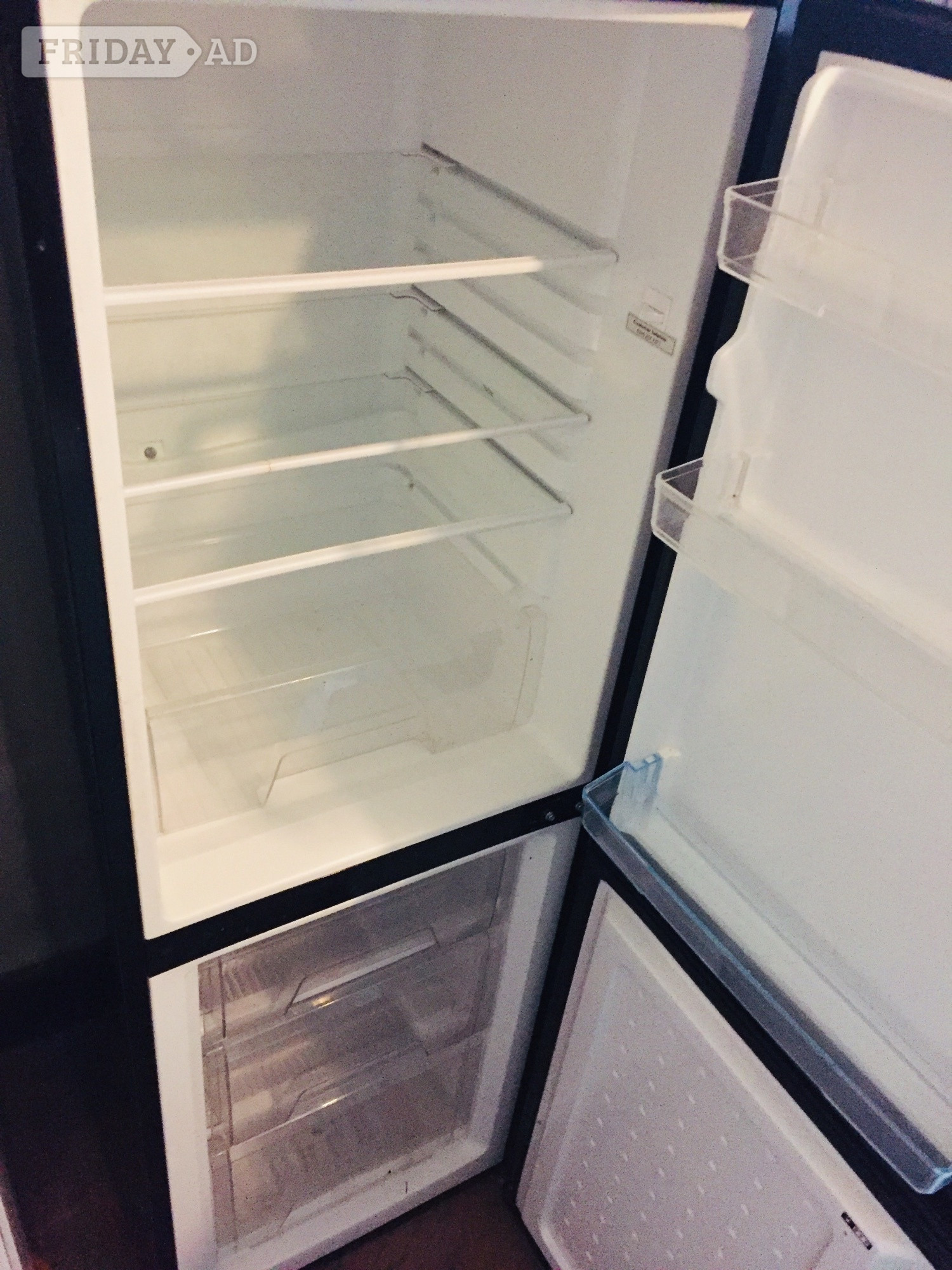 Black bush frost free fridge freezer in Great condition £110