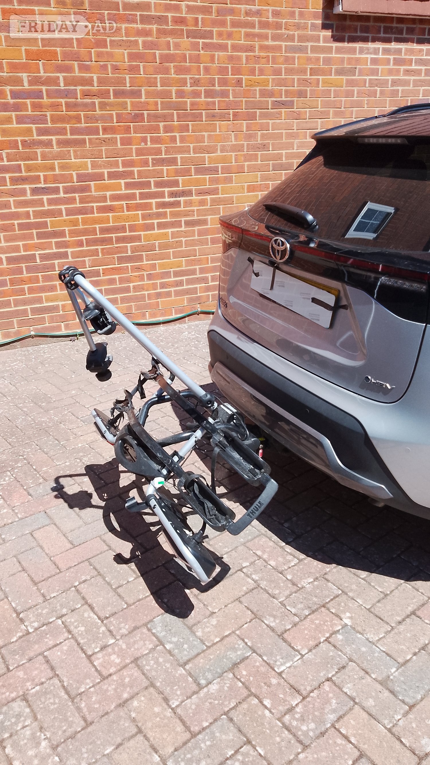 Thule EuroRide Tow Ball Bike Rack for 2 Bikes