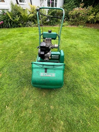 Qualcast Classic 35S petrol lawnmower