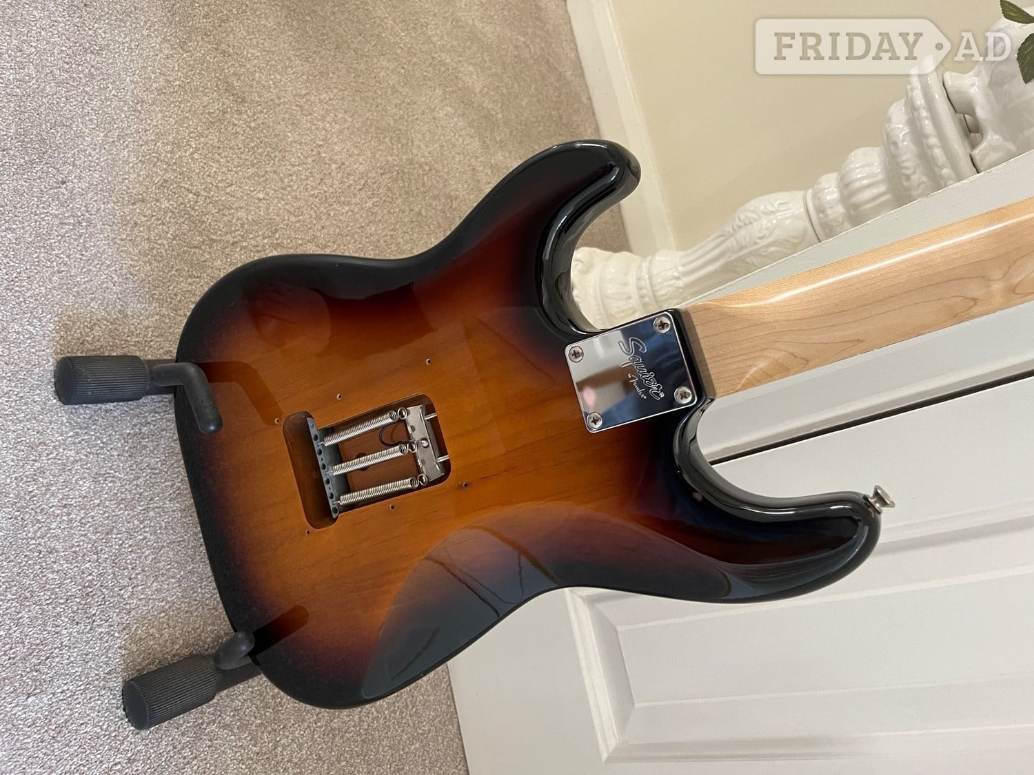 Fender Squier Stratocaster 2003  - Musical Instruments