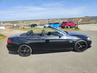 2011 BMW 330i hardtop convertible petrol manual 