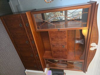 Cabinet with Glass Drinks Display
