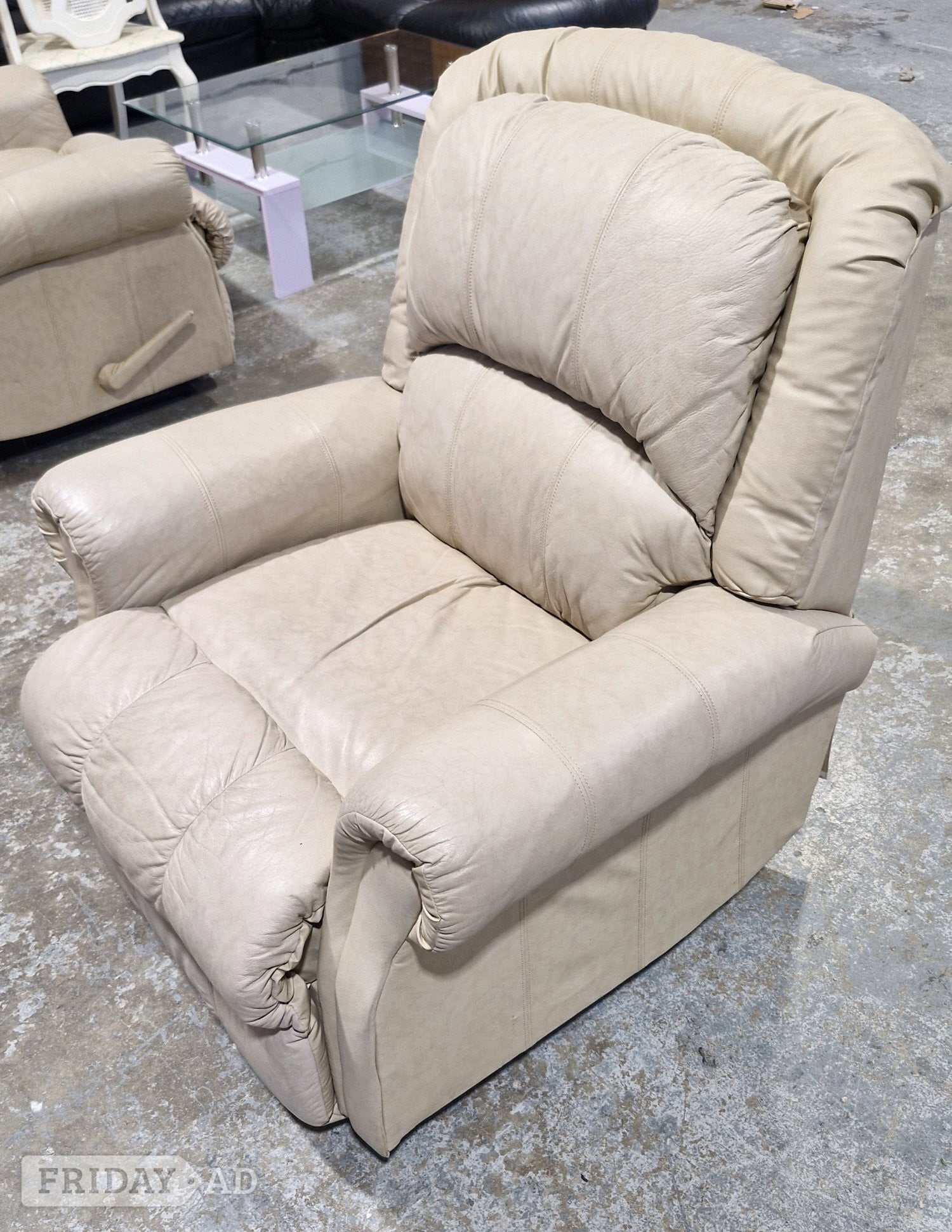 Reclainer Arm Chairs x4