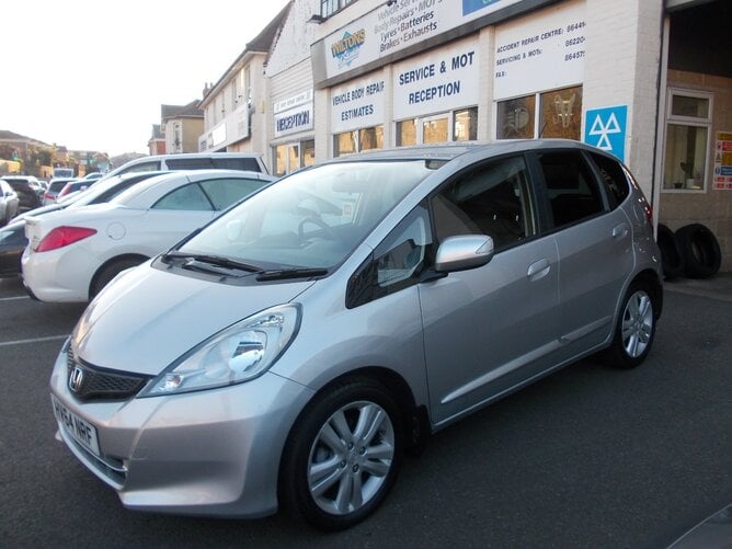 2014 HONDA JAZZ ES PLUS 1.4 I-VTEC CVT AUTOMATIC - Cars in Shanklin